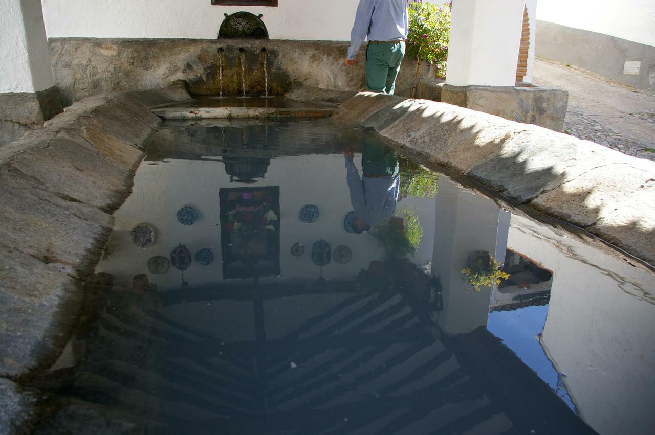 Hostal Y Apartamento Rural Los Naranjos Melegis Quarto foto